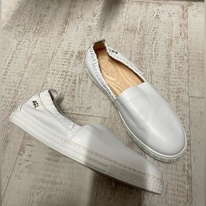 Women’s AGL Suzie Slip On White Sneaker Size 9. Genuine leather
